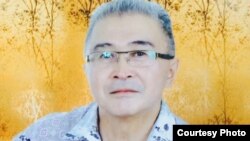 «Жалған мәлімет таратты» деген айыппен тұтқындалған балқаштық заңгер Санат Бөкенов. Фото оның отбасылық архивінен алынды.