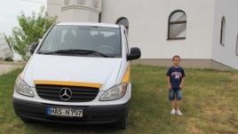 Hasan iz Jošanić, krenuće u 2. razred. Njegova kuća od škole je udaljena pet kilometara