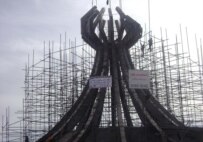 Residents angry over their treatment since the chemical attacks torched this regional government monument to Halabjah's victims in 2006 (RFE/RL)