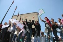 Students protesting in Tehran today (RFE/RL)