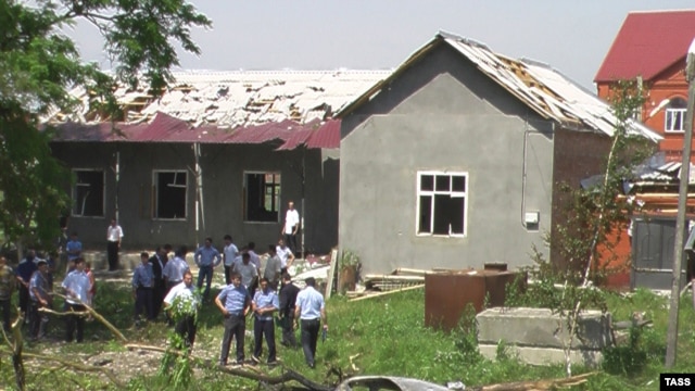 The site of an attack on President Yunus Bek Yevkurov near Nazran, 22Jun2009