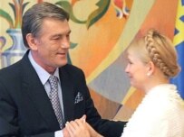 President Viktor Yushchenko and opposition leader Yulia Tymoshenko are joining forces again (AFP)