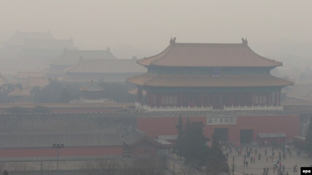 Одна з проблем столиці Китаю – смог. На фото центр Пекіна 15 січня 2015 року