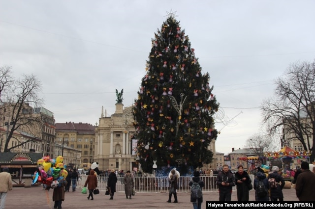 Ялинка у Львові. 24 грудня 2014 року