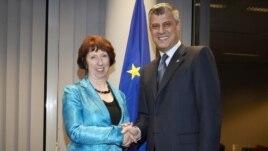 Ashton & Thaçi - foto arkivi
