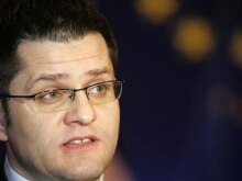 Belgium -- Serbian Foreign Minister Vuk Jeremic at a press conference at EU headquarters in Brussels, 10Dec2007