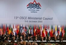 Slovenia - Delegates attend the 13th Ministerial Council session of the OSCE in Ljubljana, 5 Dec 2005