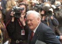 Outgoing Lithuanian Prime Minister Brazauskas (file photo) (epa)