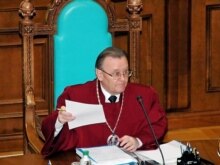 Ukraine -- Ivan Dombrovskyy, Chairman of the Constitutional Court, 19Feb2007