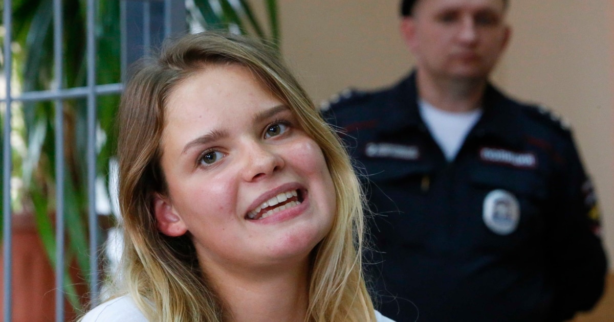 Moscow Court Jails Pussy Riot Protesters For World Cup Stunt