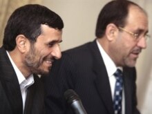 Iraq -- Prime Minister Nuri al-Maliki and Iranian President Mahmud Ahmadinejad (L) at a joint press conference in Baghdad, 02Mar2008