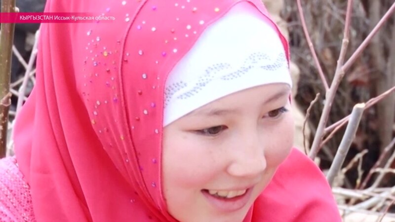 Кыргызстан: верующие требуют школы 