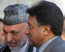 Afghanistan -- Pakistan President Pervez Musharraf (R) meets with Afghan President Hamid Karzai in Kabul, 06Sep2006