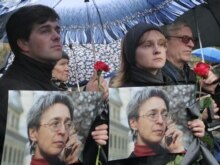 Russia -- Meeting in a memory of Anna Politkovskaya, Moscow, Pushkinskaya square - 07oct2007