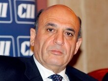 India/Israel - Israeli Deputy Prime Minister and Minister for Road Safety and Transport, Lt.General Shaul Mofaz looks on during a Business meeting which organized by Confederation of Indian Industry (CII) in New Delhi, 21Mar2007