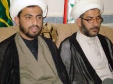 Iraq -- Iraqi Shi'ite clerics al-Sadr Ahmad al-Shibani (L) and Salah al-Ubaydi hold a press conference in Al-Najaf, 25Apr2007