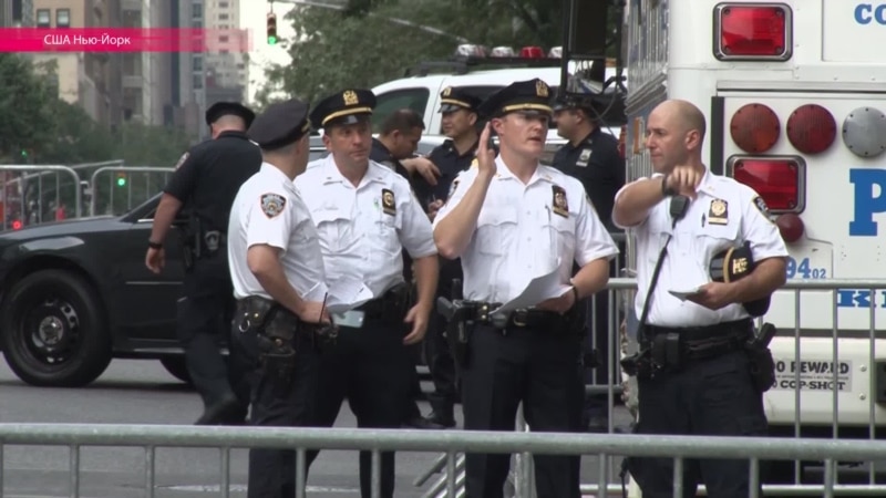 Взрыв в Нью-Йорке: полиция разыскивает мужчину, снятого камерами наблюдения
