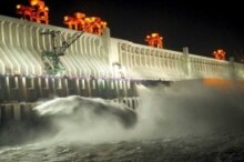 China - Three Gorges Dam, 5 May 2005