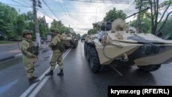 Военная техника на улицах Симферополя | Крымское фото дня