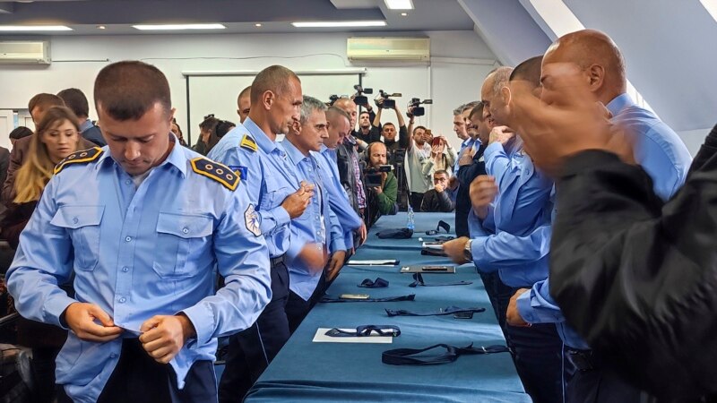 Mbi 100 zyrtarë policorë serbë kanë dorëzuar dorëheqjet me shkrim