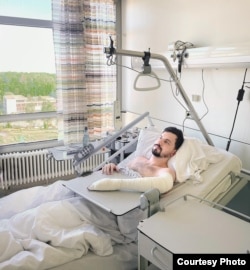 Сергей Иванчук после очередной операции, уже в одном из госпиталей в Германии