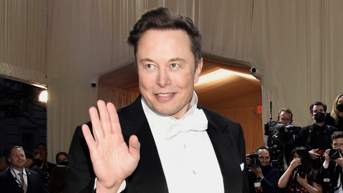 Elon Musk again became the richest man in the world according to Bloomberg