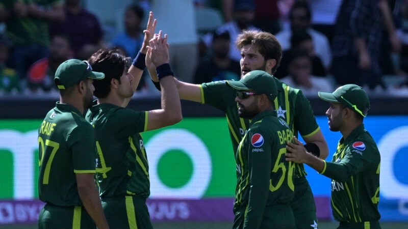 پاکستان د ۲۰ اووریز کرکټ نړيوال جام نيمه پايلوبې ته ورسېد
