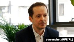 Deputatul USR Cristian Seidler spune că partidul nu o va suspenda pe Clotilde Armand, primarul sectorului 1 al Capitalei, acuzată de incompatibilitate de către ANI. Aceasta nu va renunța la funcție, întrucât nu este nici cercetată penal, nici trimisă în judecată. 