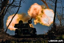 Украинская артиллерийская установка в районе Бахмута