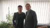 Zelenszkij ukrán elnök az EU bővítési biztosával, Johannes Hahnnal Kijevben 2019. május 7-én