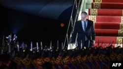 Vladimir Putin a ajuns luni pe aeroportul din capitala Mongoliei, Ulaanbaatar, fără nicio teamă că ar putea fi reținut în baza mandatului internațional împotriva sa. 