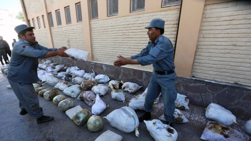 پولیس هرات از قاچاق مواد مخدر به اسلام قلعه جلوگیری کرد