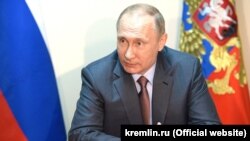 Vladimir Putin Qırımda