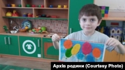 Максим Дудник, 6 років. Загинув внаслідок обстрілу. Архів родини
