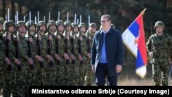 Predsednik Srbije Aleksandar Vučić na poligonu "Pasuljanske livade" u istočnoj Srbiji, gde se održavaju vojne vežbe "Manevri 2022", 3. novembar 2022.
