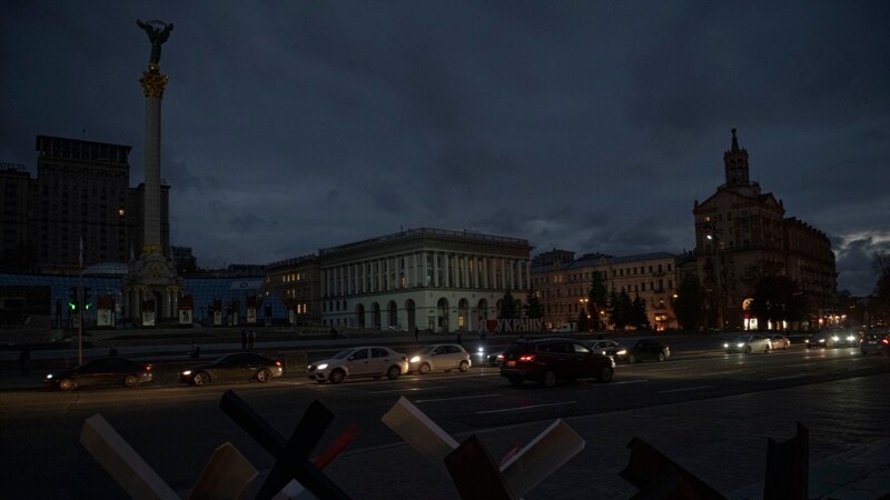 В Киеве «практически полностью» возобновили поставки электричества и связь – власти