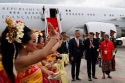 Встреча на Бали президента Франции Эммануэля Макрона. 14 ноября 2022 года