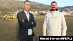 Ensar Vila i Branimir Borovčanin zajedno igraju u fudbalskom klubu u Mostaru, 11. novembar 2022.