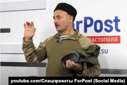 Стоп-кадр из видео издания ForPost: казак-доброволец Анатолий рассказывает, какая нужна экипировка для войны России против Украины
