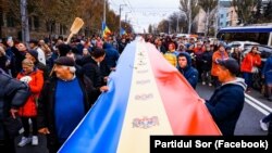 Már ősszel tüntetéseken követelték a kormány lemondását Moldovában. Kisinyov, 2022. november 13. 