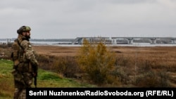 Разрушенный Антоновский мост в Херсонской области, ноябрь 2022 года