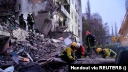 Наслідки ракетного удару по житловому будинку, Миколаїв, листопад 2022 року