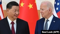 Hszi Csin-ping és Joe Biden a G20-ak indonéziai csúcstalálkozóján, 2022. november 14-én