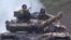 Tankistët ukrainas ballafaqohen me rekrutët e papërvojë rusë
