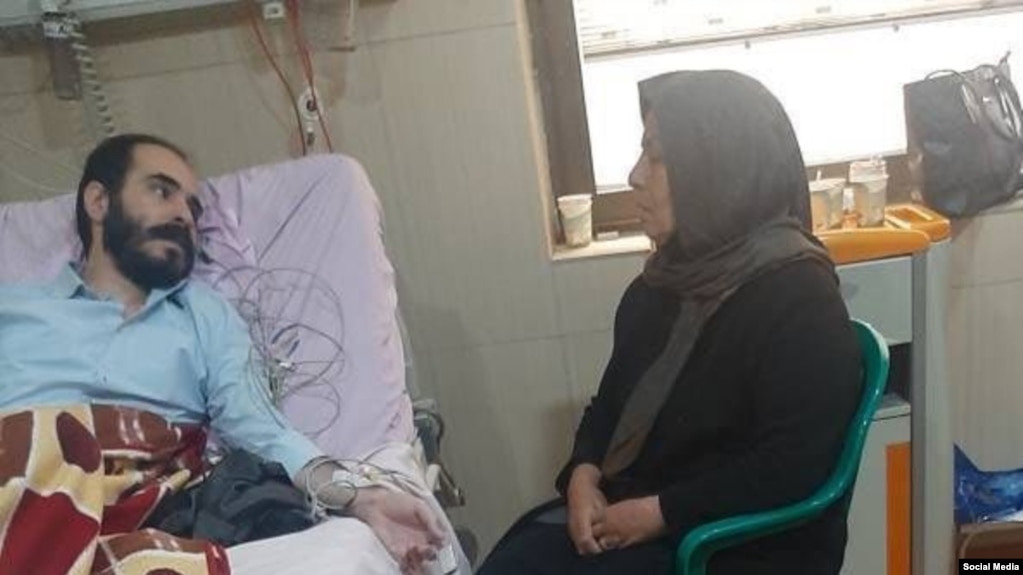 تصویری که مدیر خبرگزاری میزان، وابسته به قوه قضاییه، روز دوشنبه از حسین رونقی بر تخت بیمارستان منتشر کرد
