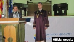 Градоначалникот на Прилеп Марјан Ристескии потпишува спогодба за соработка помеѓу Економскиот факултет Прилеп и Економскиот институт од Украина