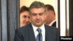Премьер-министр Армении Карен Карапетян (архив)