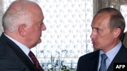 Յալթա, օգոստոս, 2000 թ. - Ռուսաստանի եւ Վրաստանի նախագահներ Վլադիմիր Պուտին եւ Էդուարդ Շեւարդնաձե