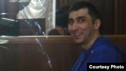 Вадим Курамшин, гражданский активист, обвинявшийся в вымогательстве. Тараз, 2 мая 2012 года. 