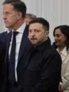 Президентка Європейської комісії Урсула фон дер Ляєн, прем’єр Канади Марк Карні, генсек НАТО Марк Рютте, президент України Володимир Зеленський і міністерка закордонних справ Канади Аніта Ананд на 8-му саміті Європейської політичної спільноти, Єреван, 4 травня 2026 року